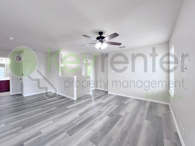 Building Photo - Beautidul 3bed/2.5 bath House in Edinburg. Don't Miss Out!