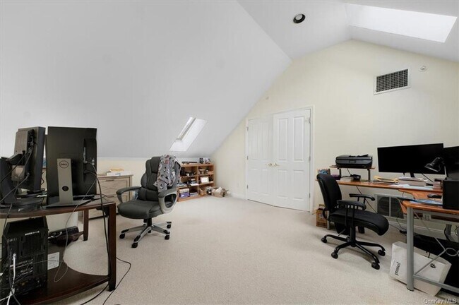 Building Photo - 67 Winding Ridge Rd