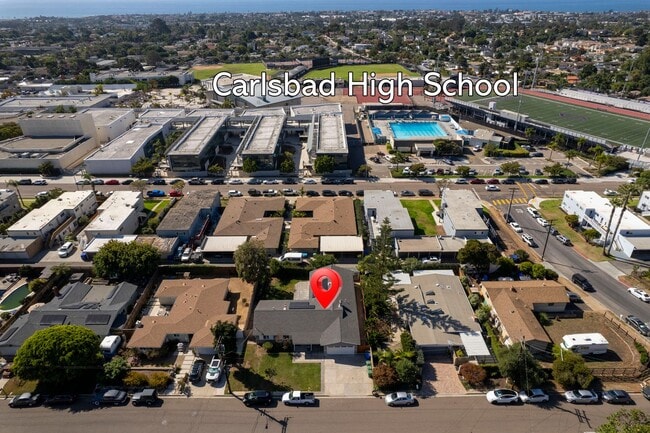 Building Photo - GORGEOUS Remodeled and Upgraded Beautiful ...