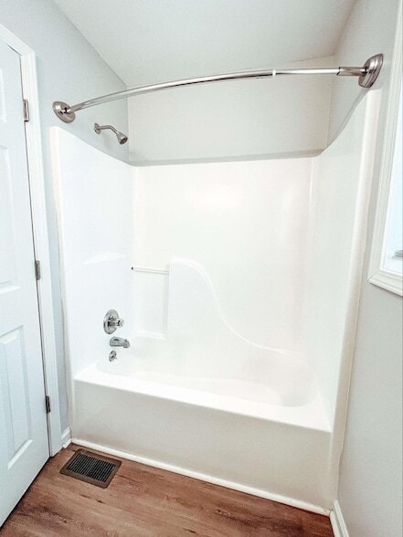 Building Photo - 124 Ballygar St