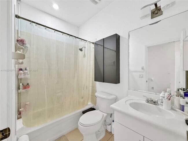 Building Photo - 11101 NW 83rd St