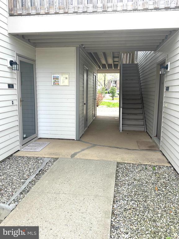 Building Photo - 4901 Ravens Crest Dr