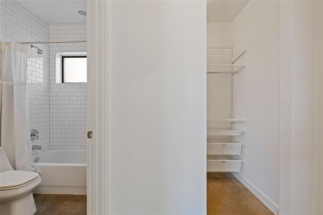 Building Photo - 5334 Sendero Hills Pkwy