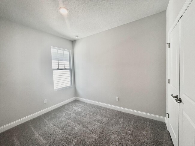 Building Photo - 924 Beldonshire Ln