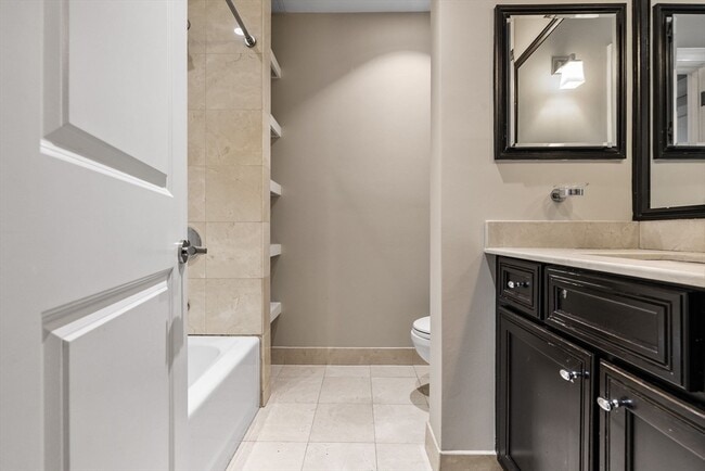 Building Photo - 410 Boylston St