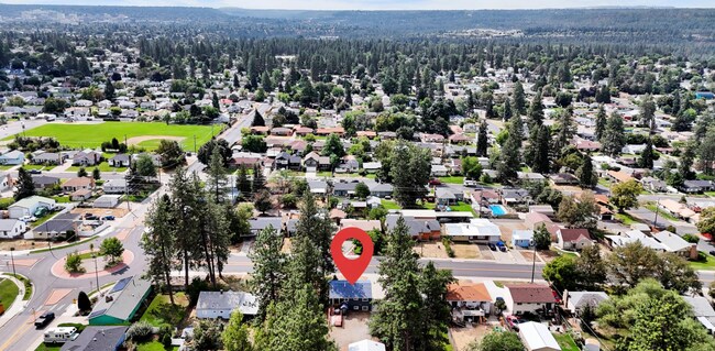 Building Photo - Charming Unfurnished Spokane Home with Large Shop in a Prime Northwest - Unfurnished