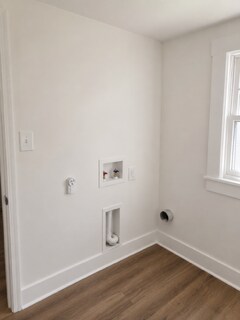 Building Photo - 45 Laurel Ave