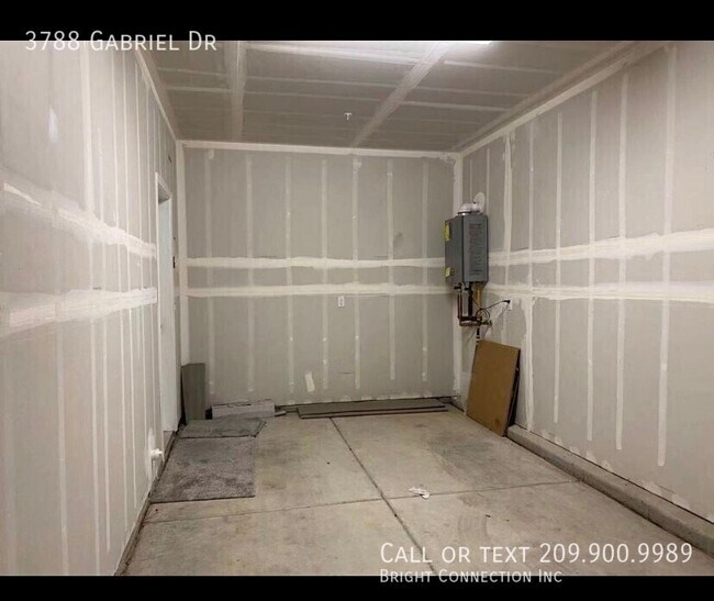 Building Photo - 3788 Gabriel Dr