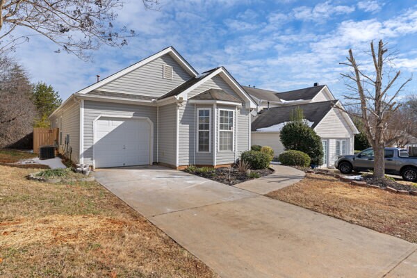 Building Photo - 4 Maravista Ave