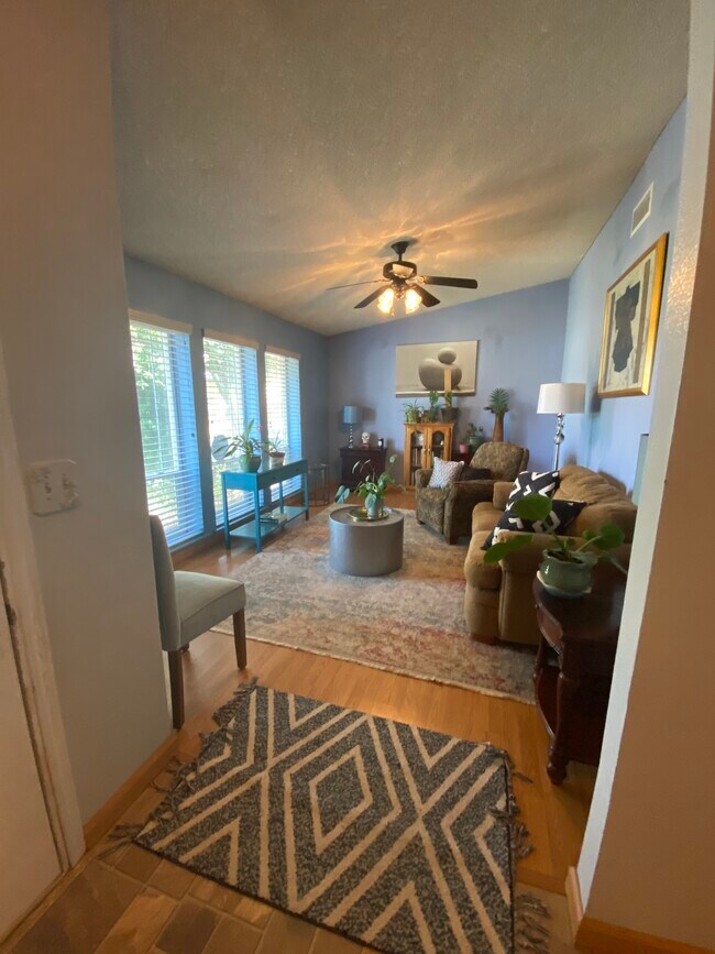 Building Photo - 7863 Delta Sunrise Ct
