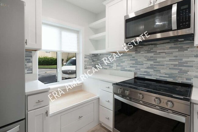 Building Photo - 228 Amberjack Dr