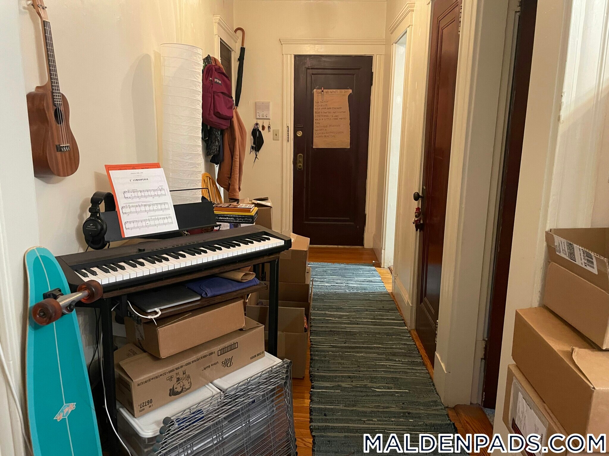 Building Photo - 170 Maple St