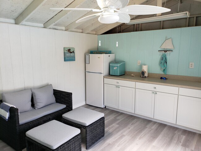 Building Photo - 2490 Coulterville Rd