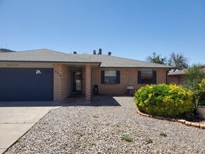 Building Photo - 3 Bedroom, 2 Bath with large fenced in bac...