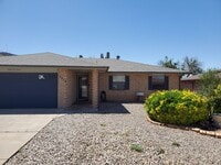 Building Photo - 3 Bedroom, 2 Bath with large fenced in bac...