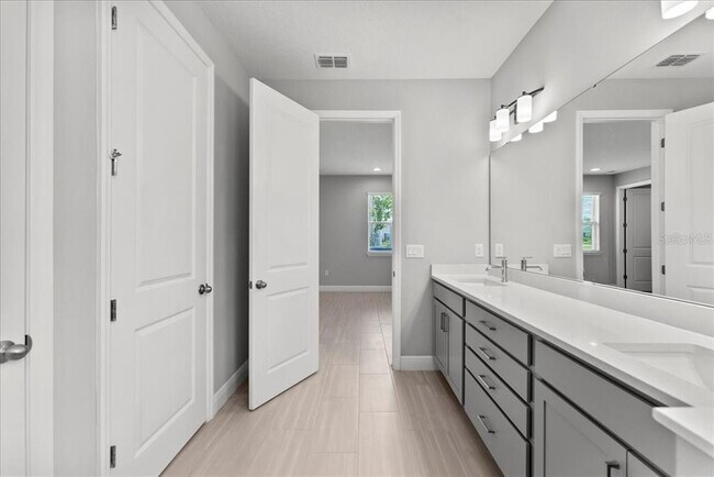 Building Photo - 19105 Planetree St