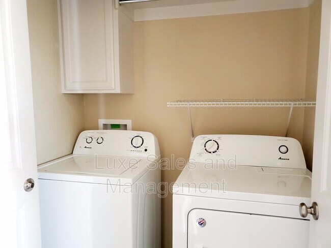 Building Photo - 11211 NW 114th St