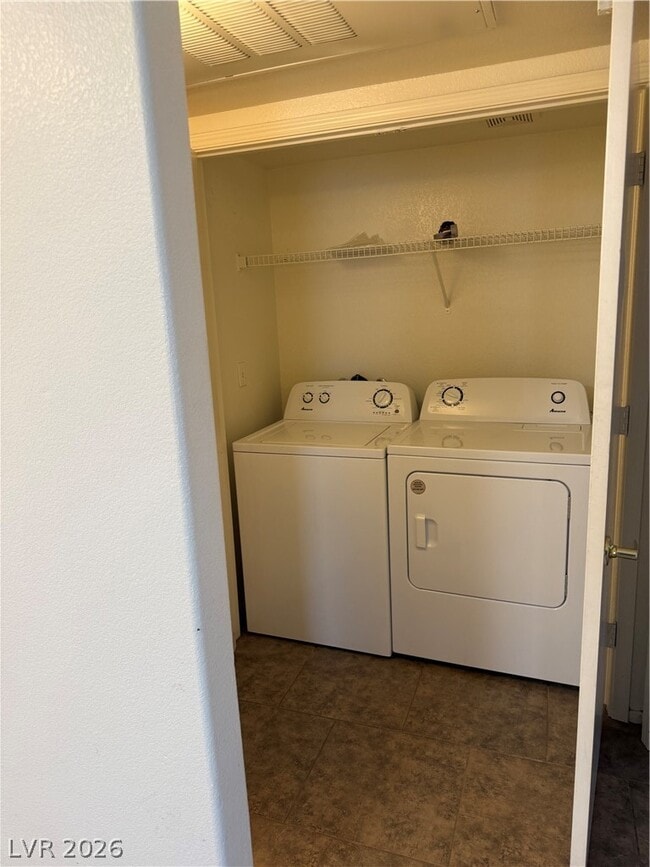 Building Photo - 45 Maleena Mesa St