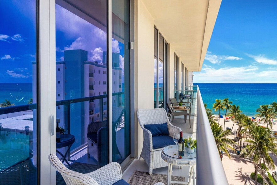 Building Photo - 111 N Ocean Dr