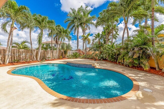 Building Photo - 15226 SW 29th Terrace