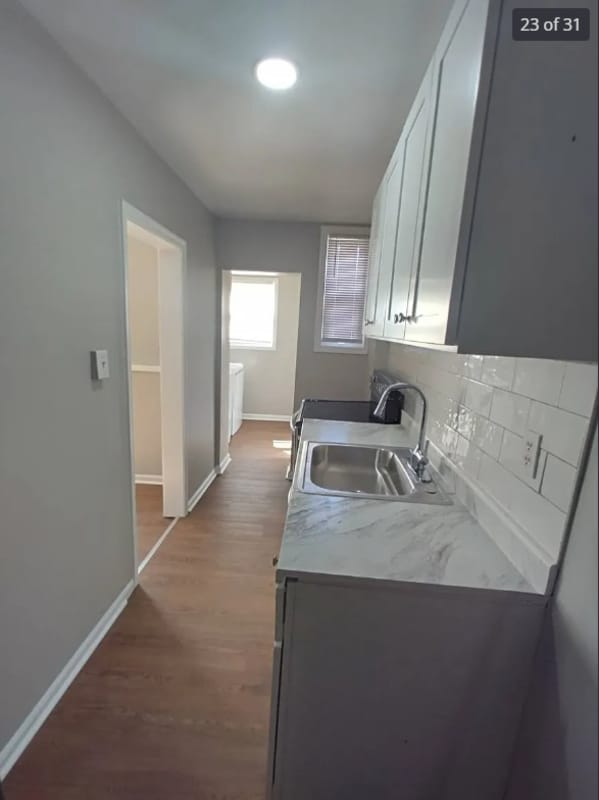 Building Photo - 342X Ravenwood Ave