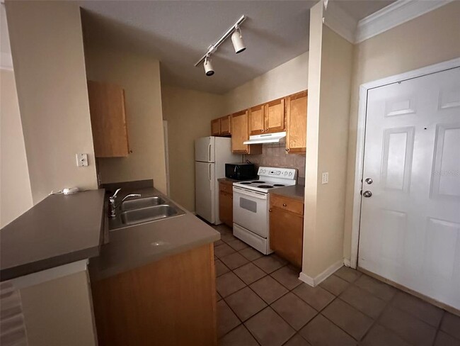 Building Photo - 4207 S Dale Mabry Hwy