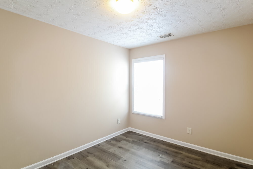 Building Photo - 411 Pondweed Dr