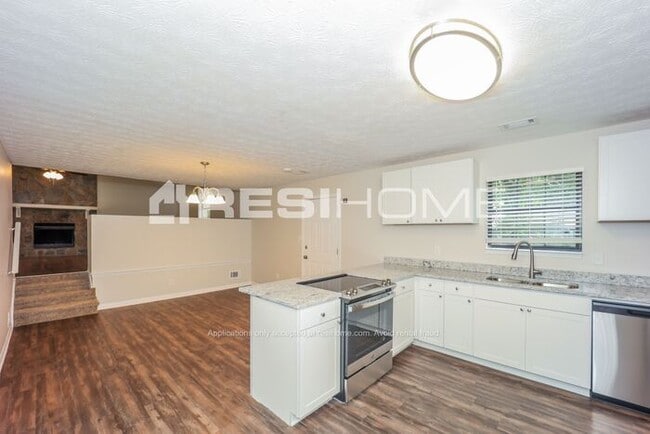 Building Photo - 6926 Apache Ln