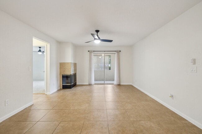 Building Photo - 9 Arbor Club Dr