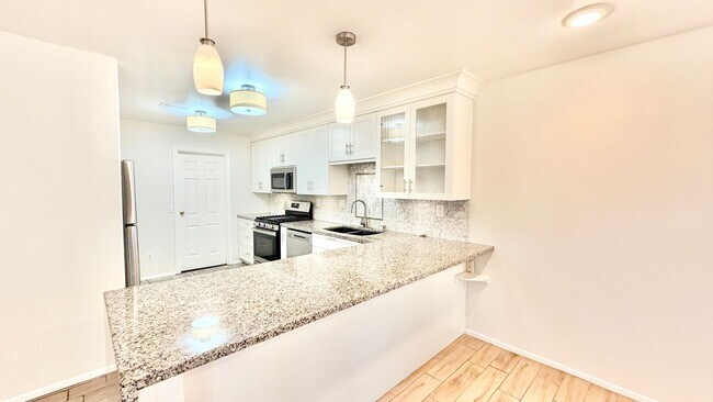 Building Photo - Beautifully Updated Two-Story Townhome on the Pala Mesa Golf Course in Fallbrook!