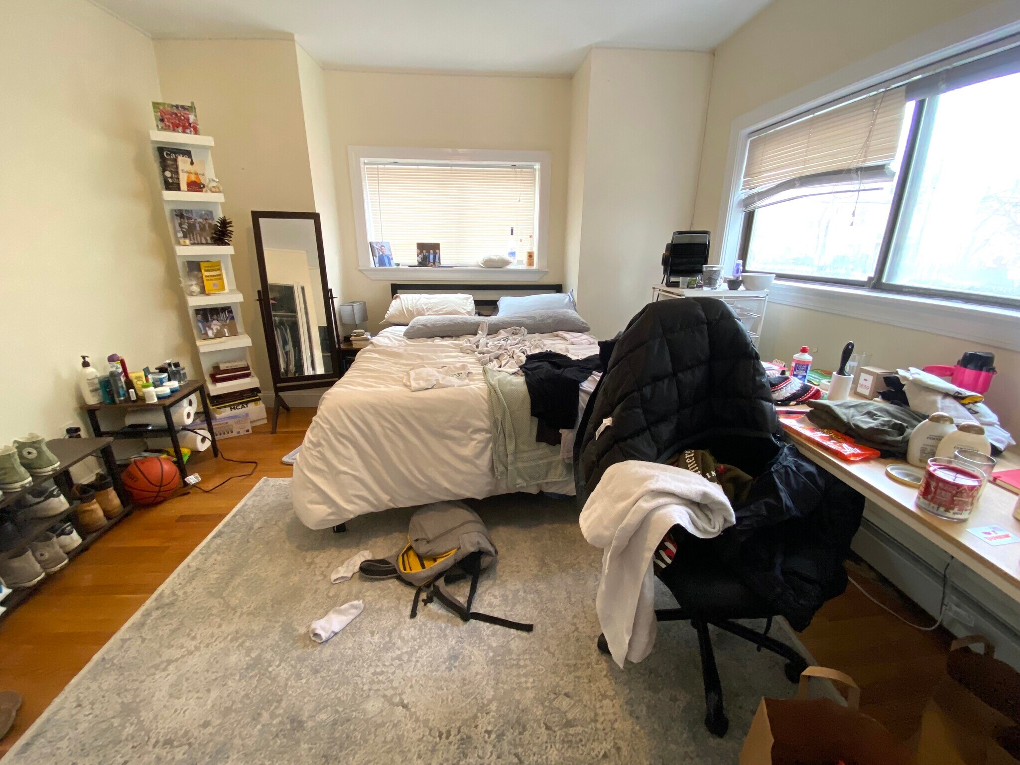 Building Photo - 72 Ashford St