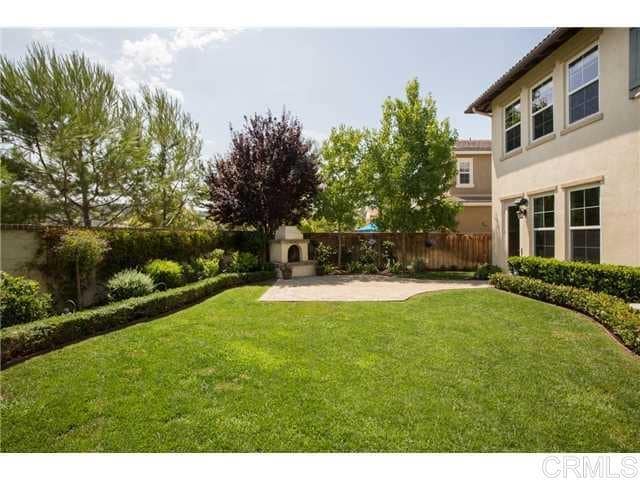 Building Photo - 6418 Live Oaks Dr