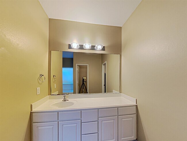 Building Photo - 4719 Blue Spruce Hill St