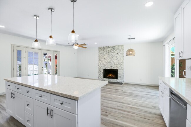 Building Photo - 53110 Avenida Ramirez