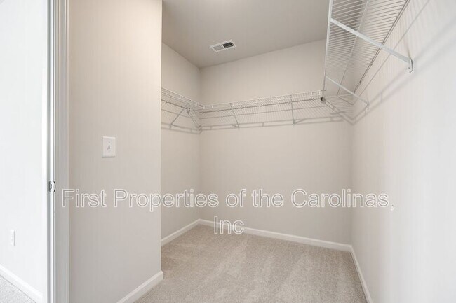 Building Photo - 143 Morning Gap Pkwy