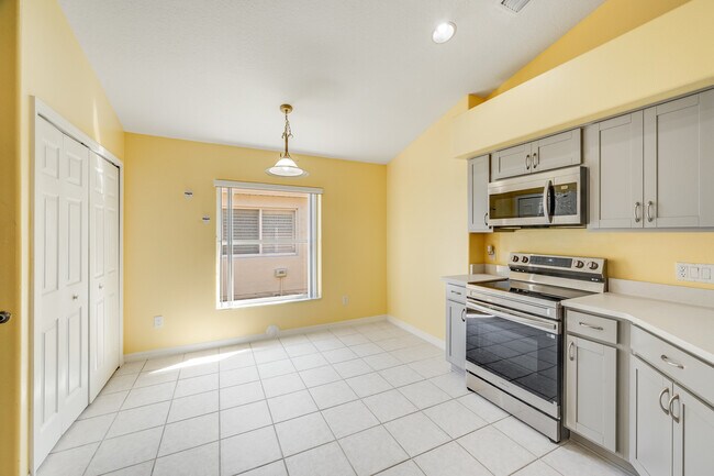 Building Photo - 2766 Madrigal Ln