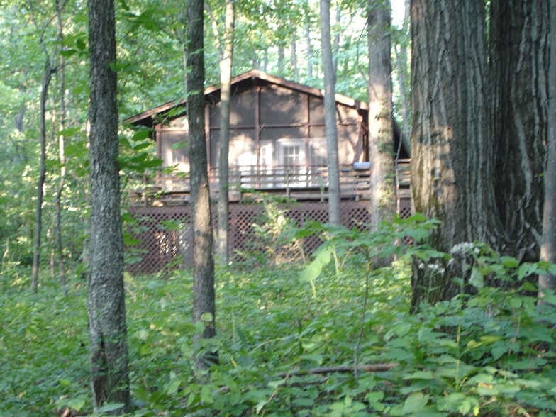 Building Photo - 410 Mount Oriole Lane