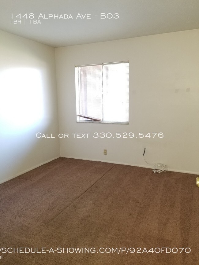 Building Photo - 1448 Alphada Ave