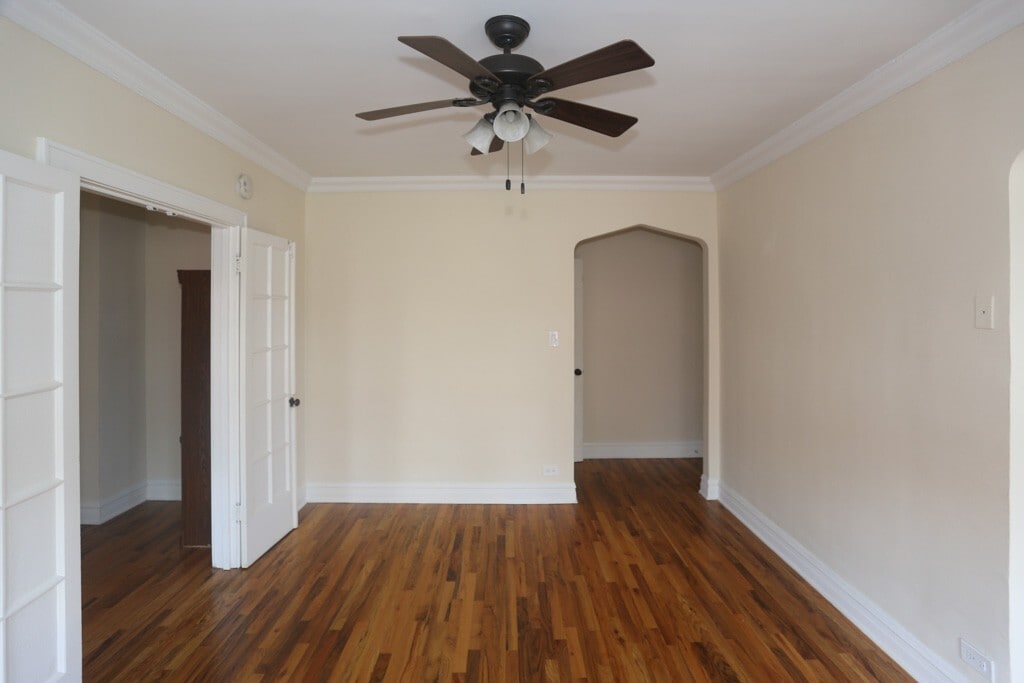 Building Photo - 4742 N Hermitage Ave