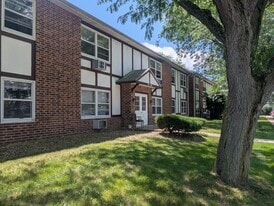 Building Photo - Ashbury Court