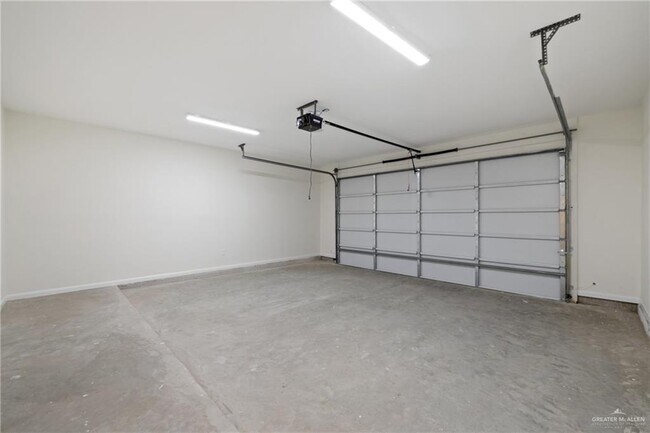 Building Photo - 24 N Lincoln St