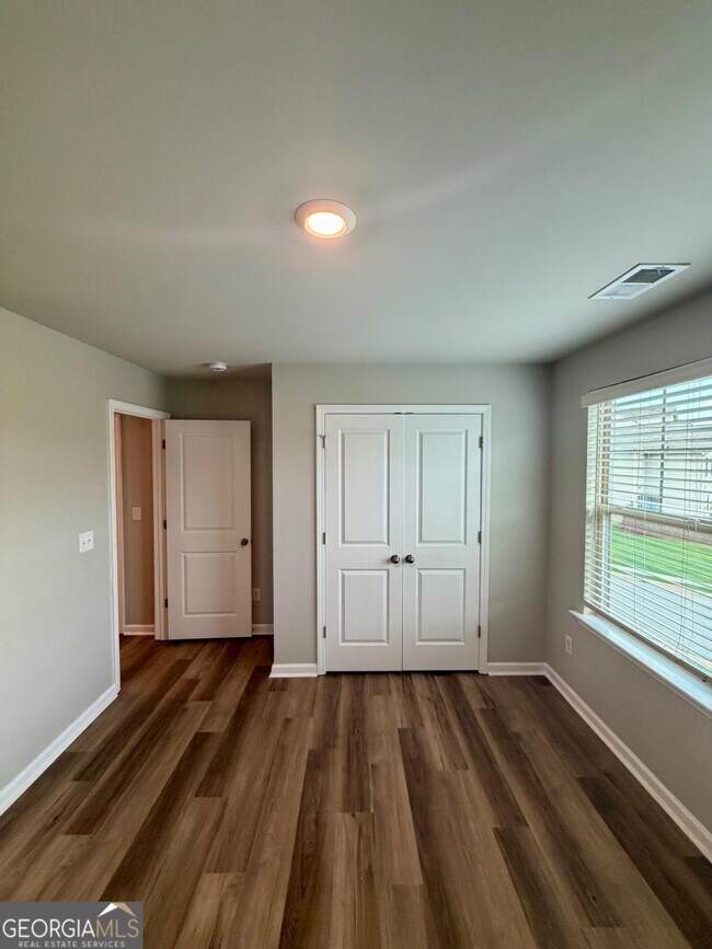 Building Photo - 3128 Baylor Cir