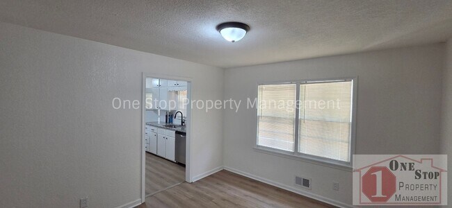 Building Photo - 2111 N 49th St