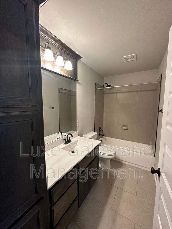 Building Photo - 3404 N W 161st St