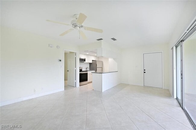 Building Photo - 18 Bobolink Ct