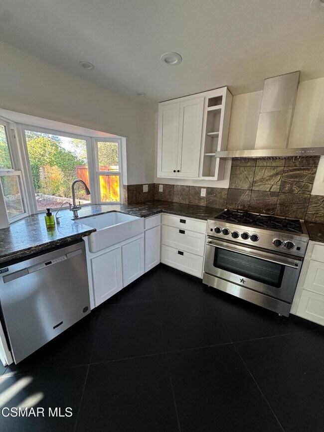 Building Photo - 2479 Rikkard Dr