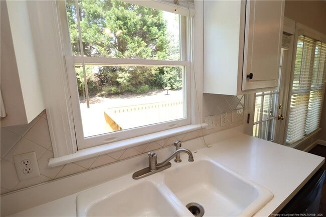 Building Photo - 2002 Keokuk Ct