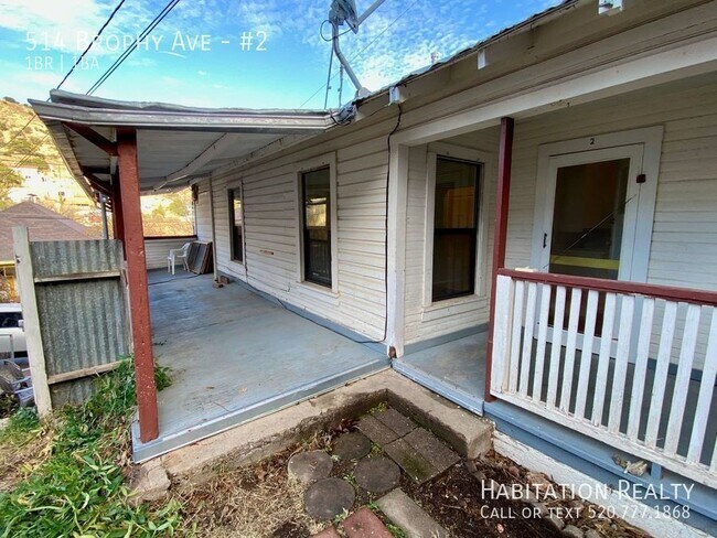 Building Photo - 514 Brophy Ave