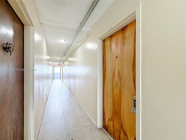 Building Photo - 1800 NW 24th Ave