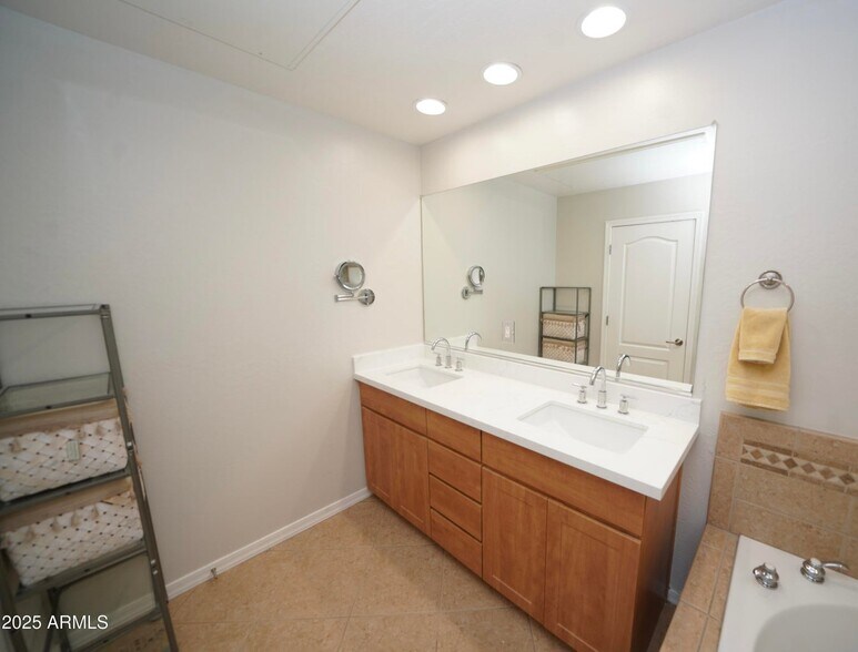 Primary Bathroom - 16 W Encanto Blvd